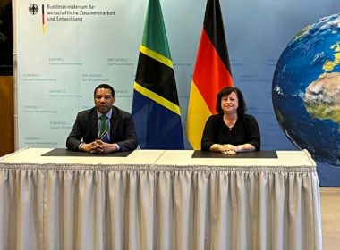 Minister Nchemba of Tanzania with Kofler of Germany