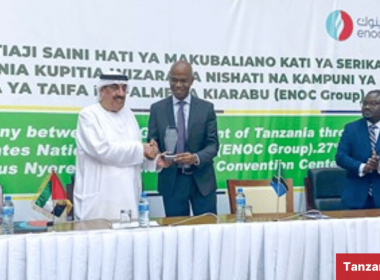 January Makamba and Saif Humaid Al Falasi, Group CEO of ENOC