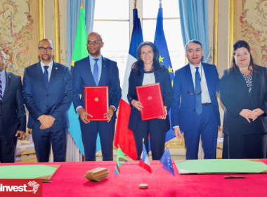 Tanzania signing the Paris Declaration
